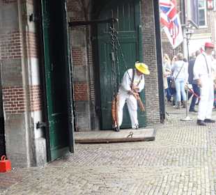 Waage wird vorbereitet