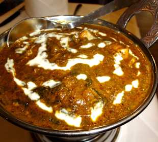 Chicken Palak im Bollywood Palace