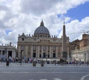 Exterior de la Basílica de San Pedro