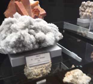 Mineralien- und Mathematikmuseum