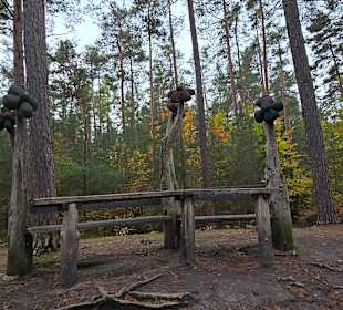 Kunst pur im Wald
