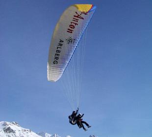 Tandemparaglieden in St.Anton
