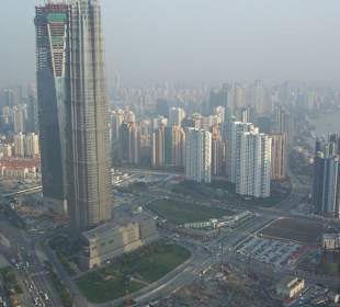 Blick zum Jin Mao Tower
