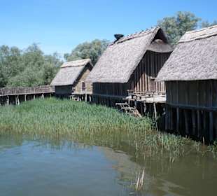 Pfahlbauten