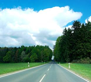 Entlang der romantischen Burgenstraße Fränkischen Schweiz