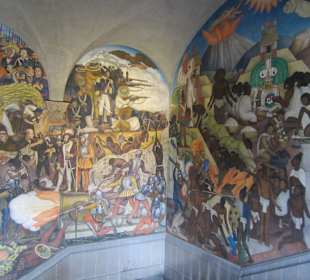 Weitere Einblicke in die Fresken zur Geschichte