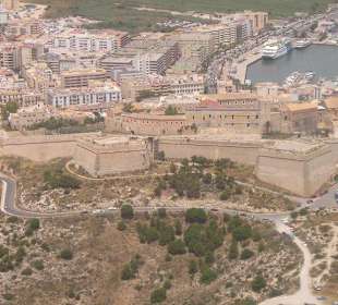 Burg über Ibiza Stadt