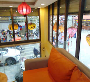 Banh Mi Long Hoi Sandwich Café