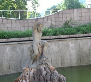 Adenauerplatz