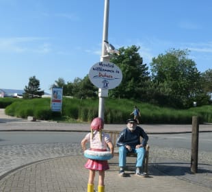 Kreisel-Käthe, Kuddel und Jonathan im Kreisverkehr