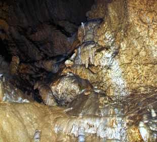 Detail der Sintergebilde - Belaer Tropfsteinöhhle