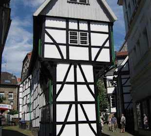 Außenansicht des Bügeleisen_Hauses