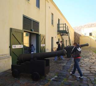 Eingang zum Militärmuseum