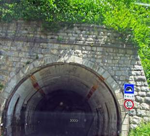 Für Wohmobile wird es darin sehr eng inkl. Kurve