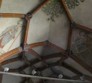 Am Marktplatz: die ev. Stiftskirche St. Goar