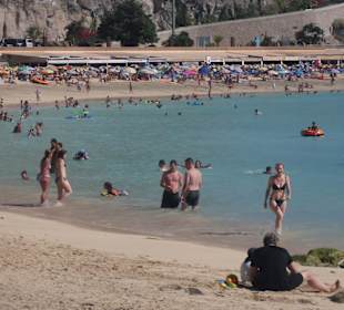 Strand, der gut mit dem Hotelbus zu erreichen war