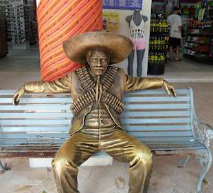 Shopping Village in Costa Maya