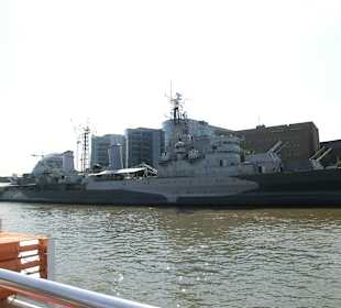 Die HMS Belfast, Kriegsschiff, heute Museum