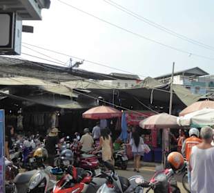 Der Markt von der Soi Buakhao gesehen