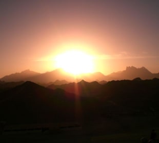 Sonnenuntergang in der Wüste