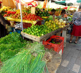 Rundgang durch die Markthalle