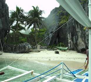 Wir legen bei der Heiligenschrein Insel an