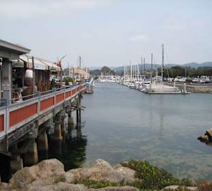 Blick zum Yachthafen Monterey