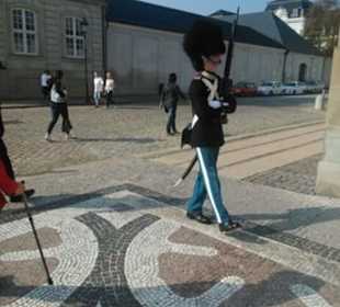 Maschieren.