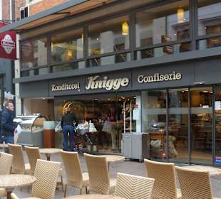 In der Fußgängerzone, Sögestraße 42