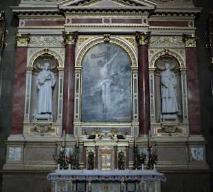 Bazylika św. Stefana - boczny ołtarz