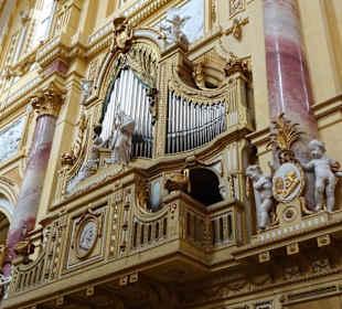 Orgel im Langschiff der Abteikirche Kloster Ebrach