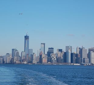 Blick auf Manhattan von der Fähre gesehen