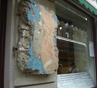 Фото из Чекпойнт-Чарли