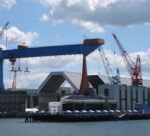 Howaldtswerke mit U-Boot