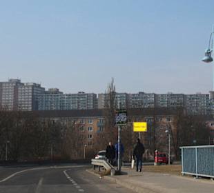 Brückenauffahrt in Frankfurt