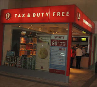 Duty Free Shop in der Ankunftshalle