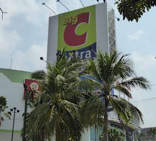 Reklametafel Big C Extra an der Central Rd