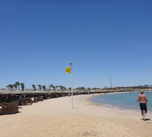 Strand der Coralia-Bucht