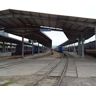Im Bahnhof von Hanoi