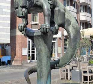 Eindrücke vom Bahkauvbrunnen