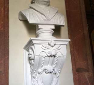 Lutherbüste in der Turmhalle