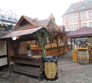 Neustadter Weihnachtsmarkt auf dem Marktplatz