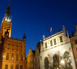 Königsweg: Rechtstädtisches Rathaus und Artushof