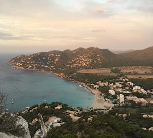 Bucht vom Berggipfel aus