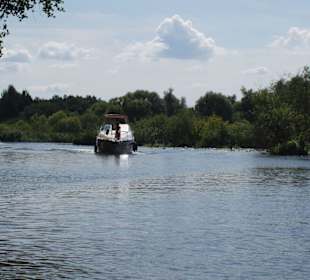 unterwegs auf der Havel mit dem Motorboot