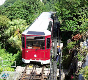 Ankunft der Peak Tram
