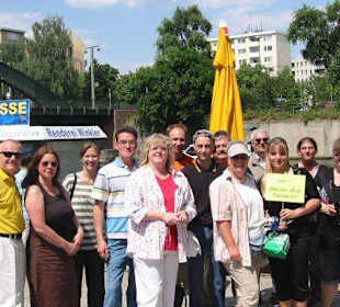 An der Anlegestelle kurz vor der Dampferfahrt