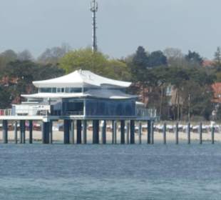 Mikado Teehaus / Wolkenlos (Seeschlösschenbrücke)