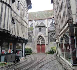  Kirche Saint Jean au Marché