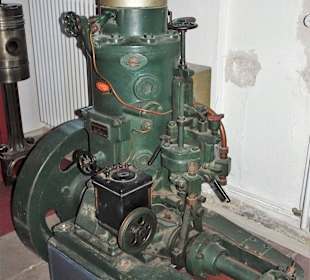 Rundgang durch die Ausstellung des Museums